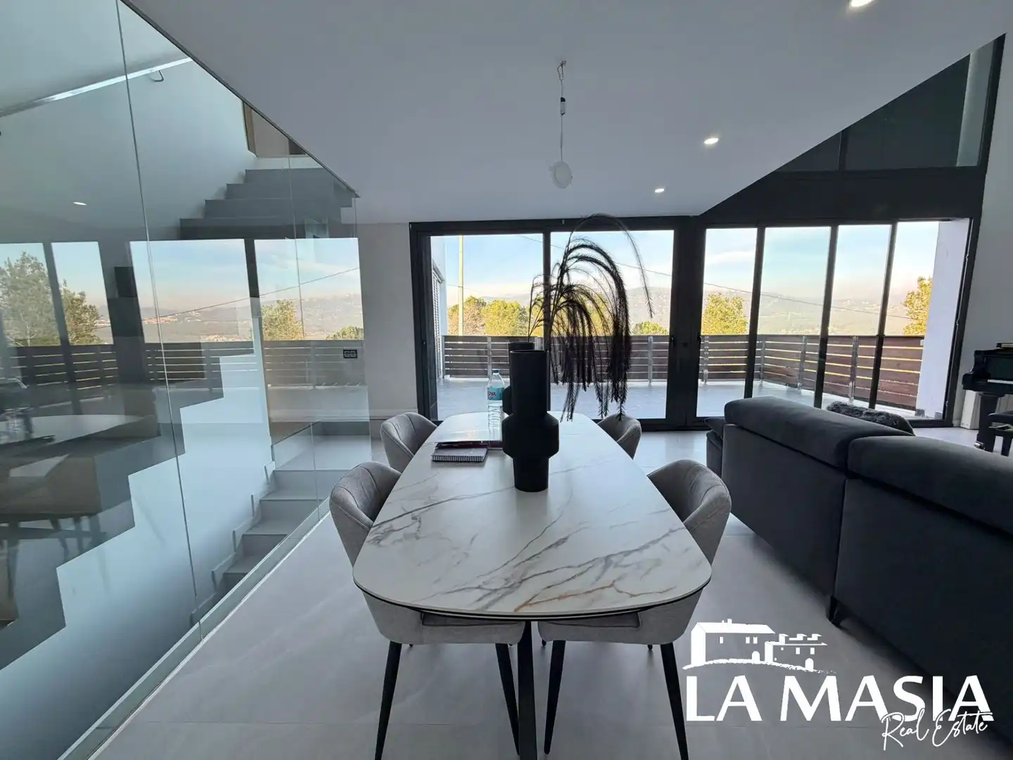 Comedor de Casa o chalet en venta en Canyelles con Aire acondicionado, Calefacción y Jardín privado