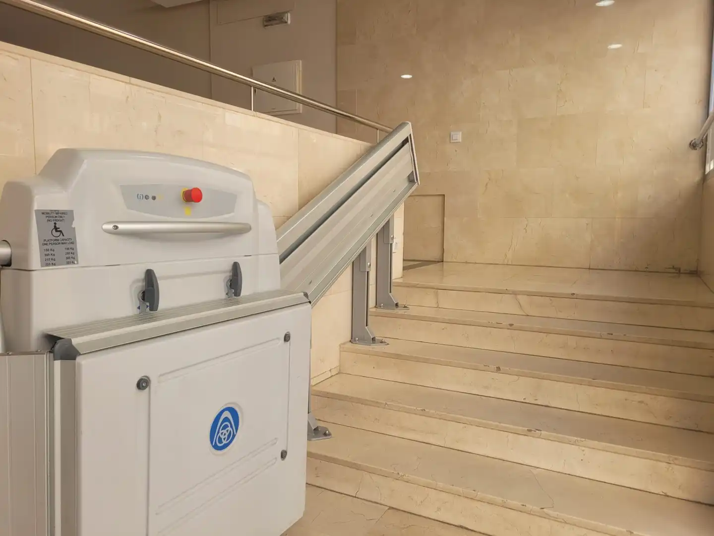 Office space with lift for sale in Plaza España, imagen 2
