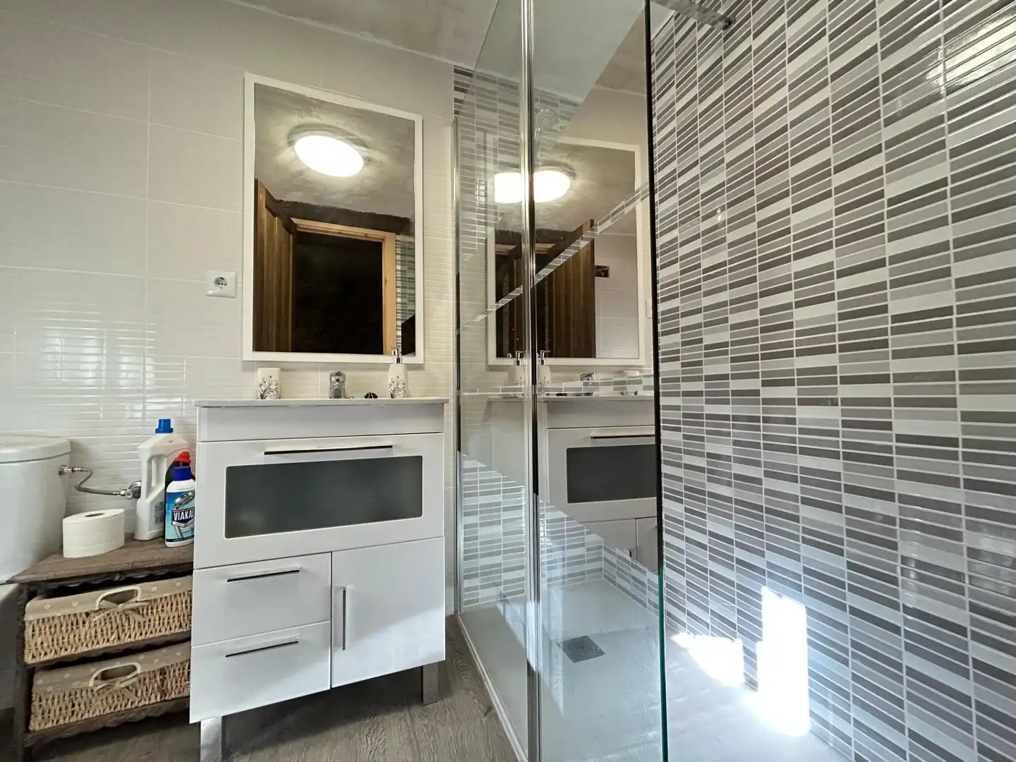 Bathroom of Houses for sale in Loranca de Tajuña