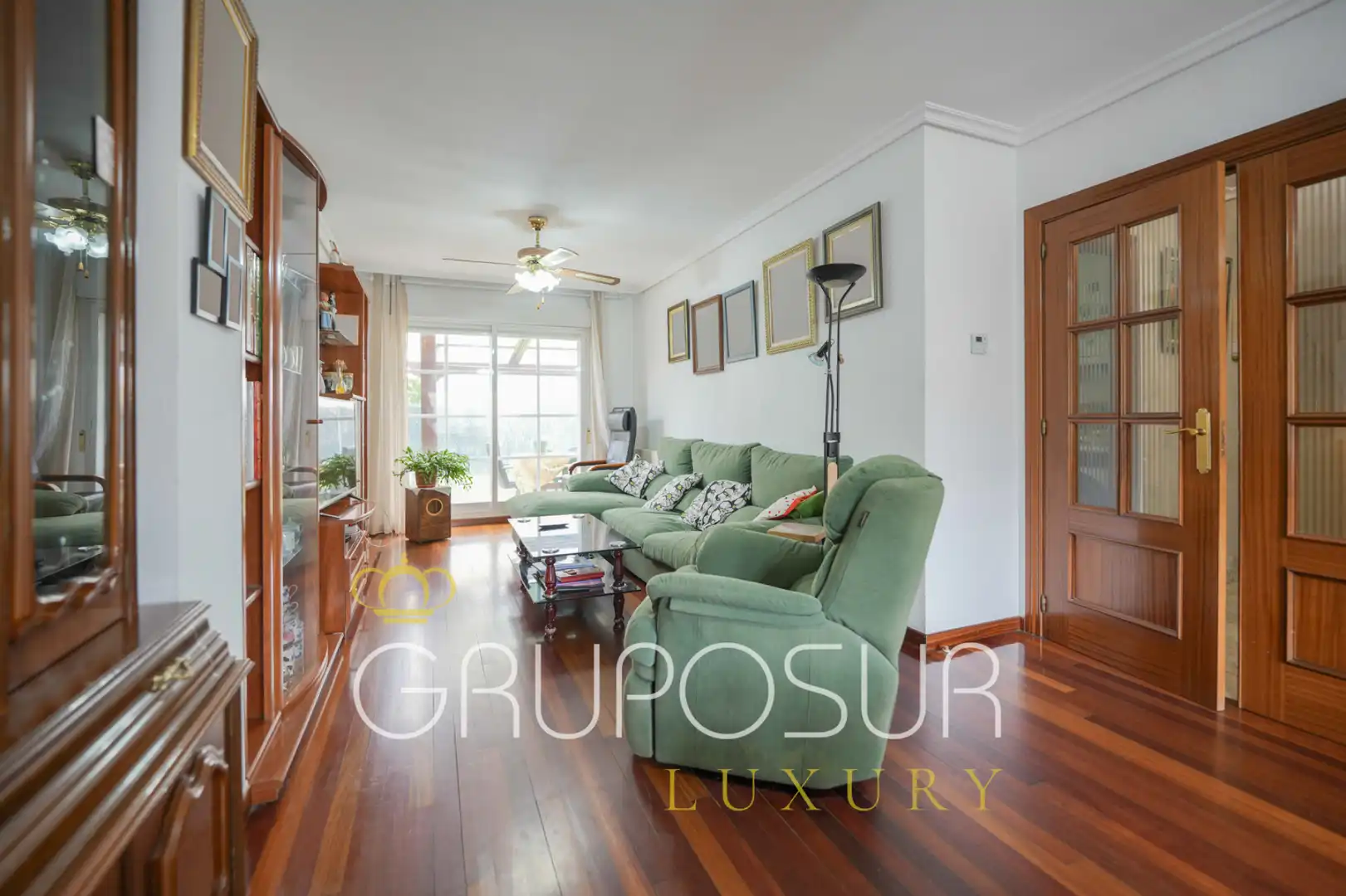 Sala de estar de Casa adosada en venta en Arroyo de la Encomienda con Calefacción, Jardín privado y Parquet