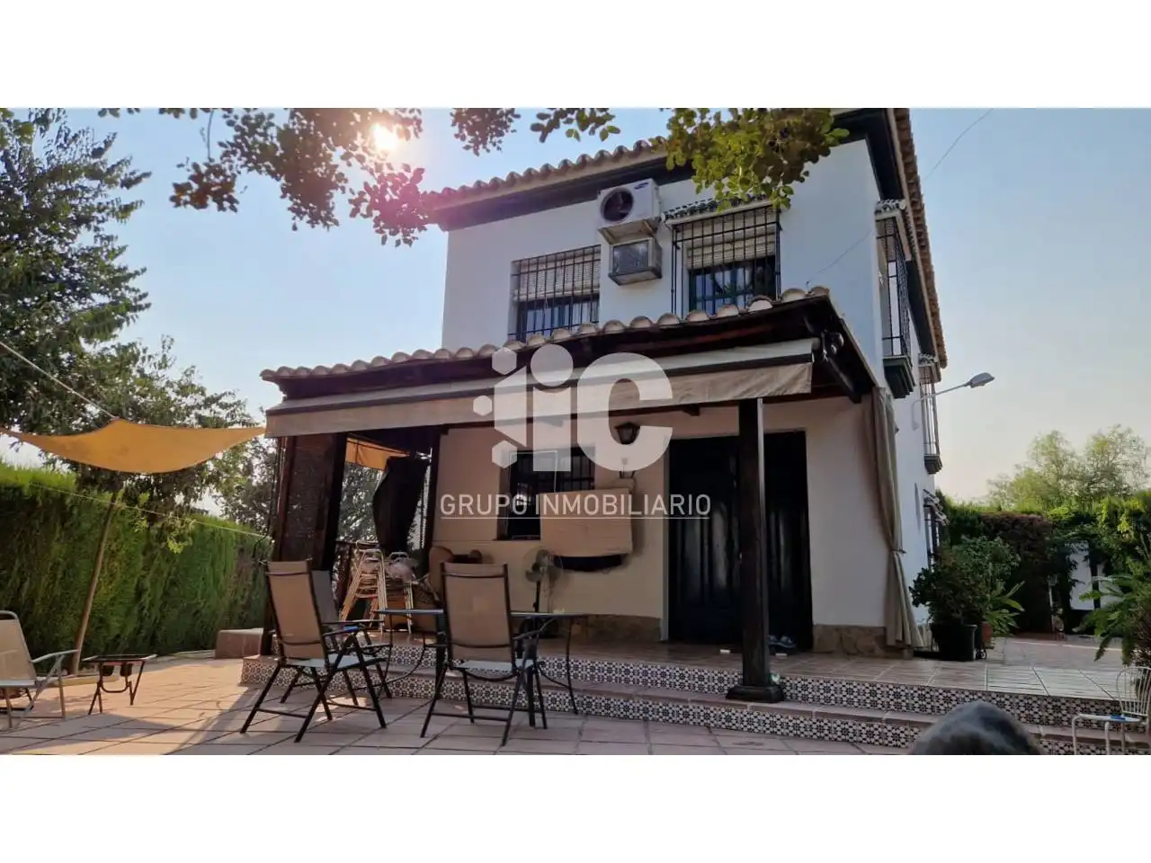 Country house with pool for sale in Avenida Cañete de las Torres