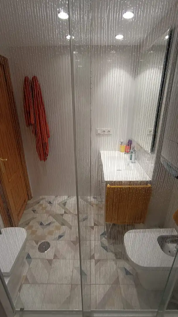 Badezimmer von Wohnungen zum Verkauf in Roquetas de Mar mit Klimaanlage, Parkett und Terrasse