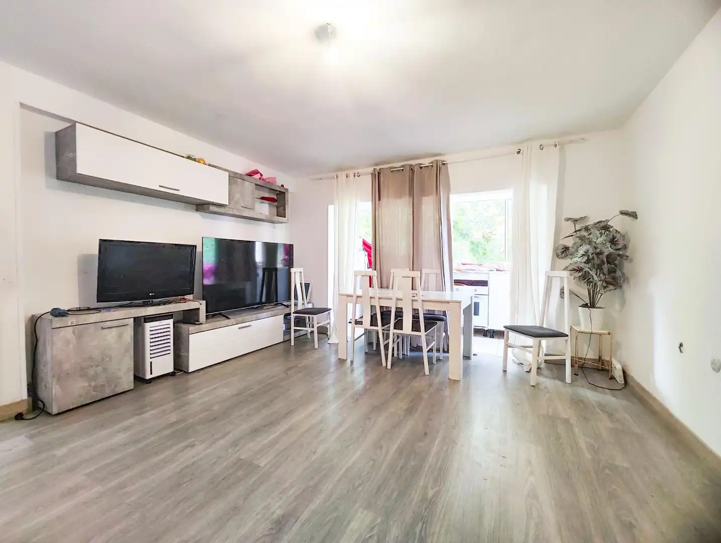 Sala d'estar de Pis en venda en Puertollano amb Jardí privat, Parquet i Moblat