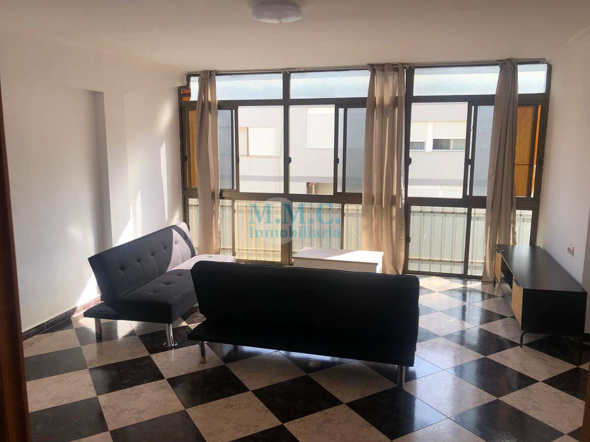 Living room of Flat to rent in  Almería Capital