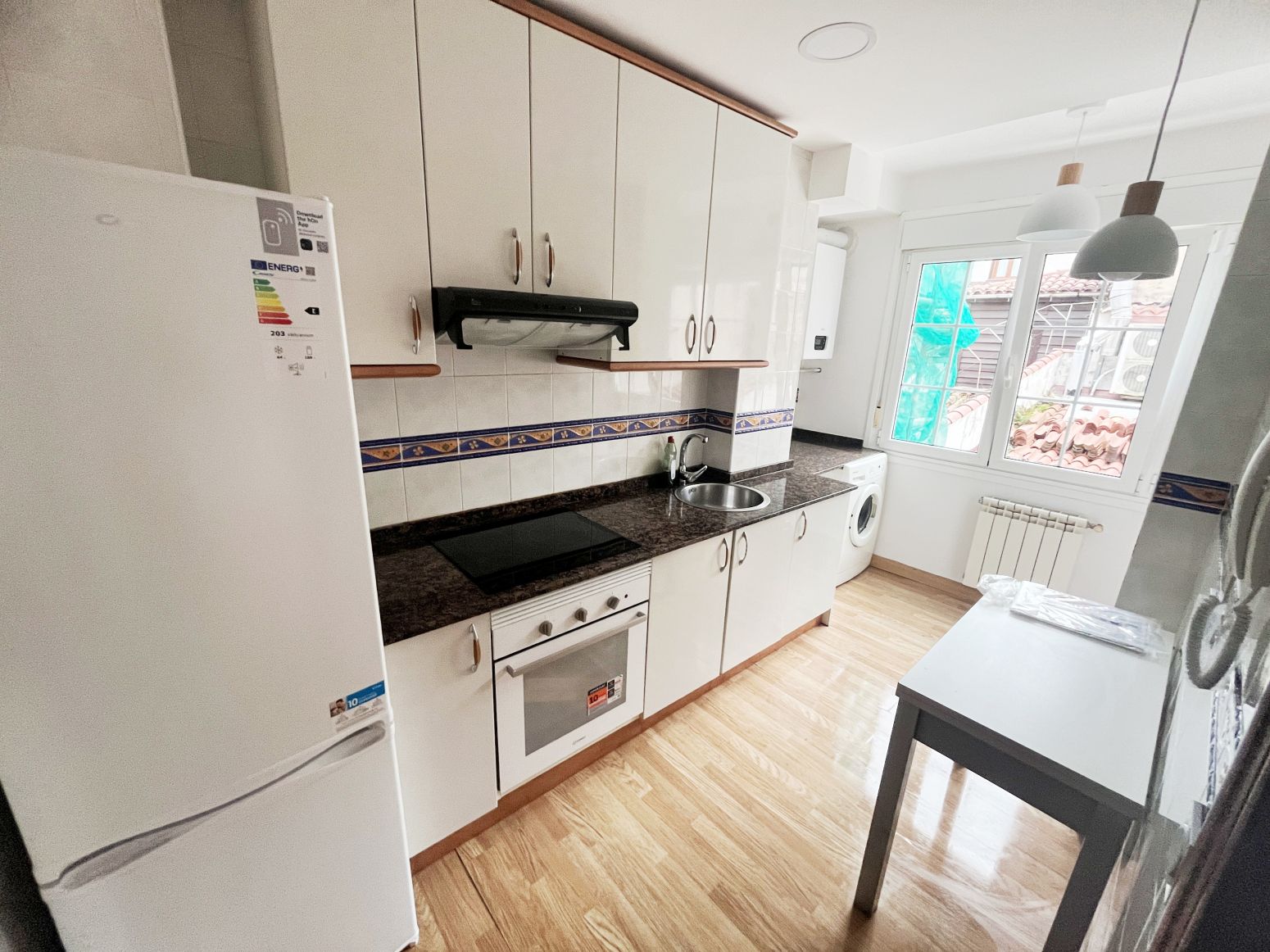 Kitchen of Flat to rent in Avilés  with Heating
