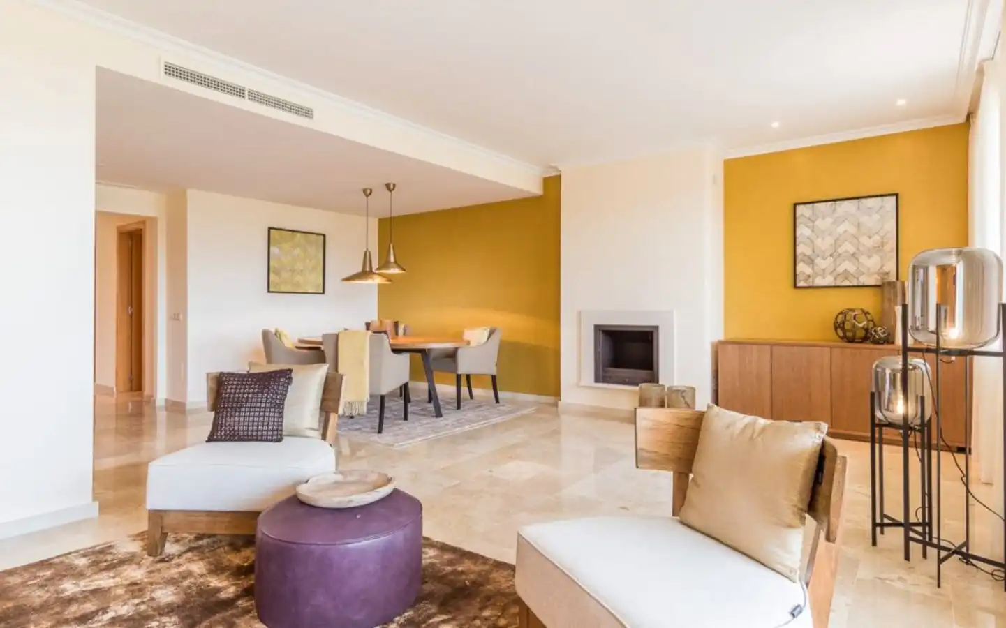 Sala de estar de Apartamento en venta en Marbella con Aire acondicionado, Calefacción y Terraza