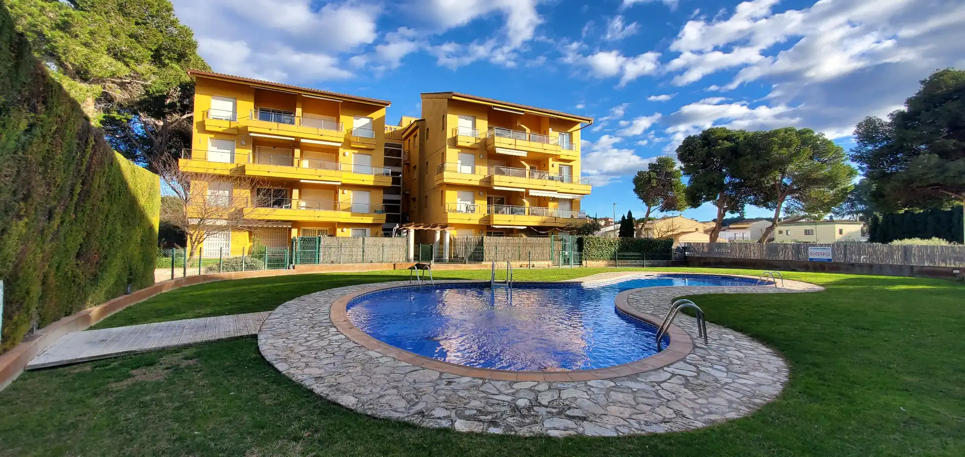 Swimming pool of Apartments for sale in L'Escala  with Air Conditioner, Heating and Terrace