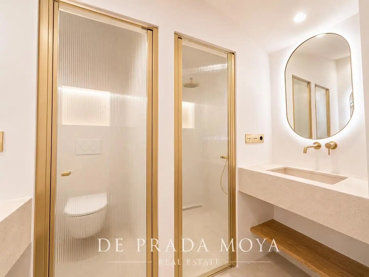 Badezimmer von Einfamilien-Reihenhaus zum Verkauf in Algaida mit Klimaanlage, Heizung und Terrasse