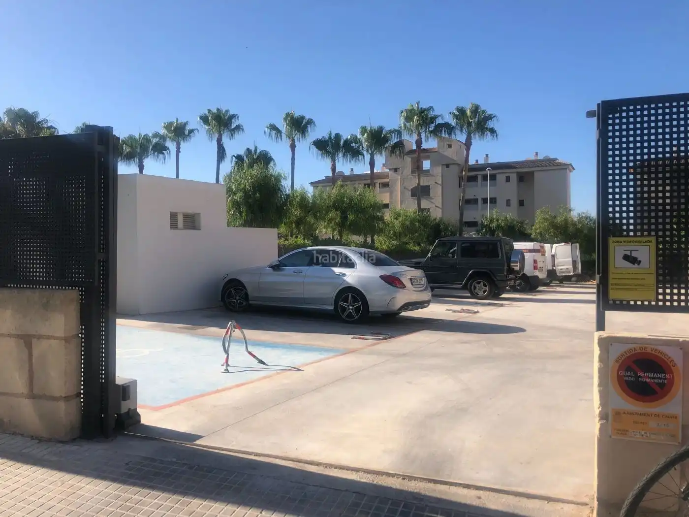 Individual for sale in Carrer Miguel de Cervantes 11A, imagen 2