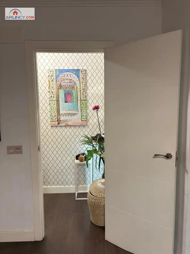 Bathroom of Flat for sale in Sevilla  with Air Conditioner, Heating and Private garden