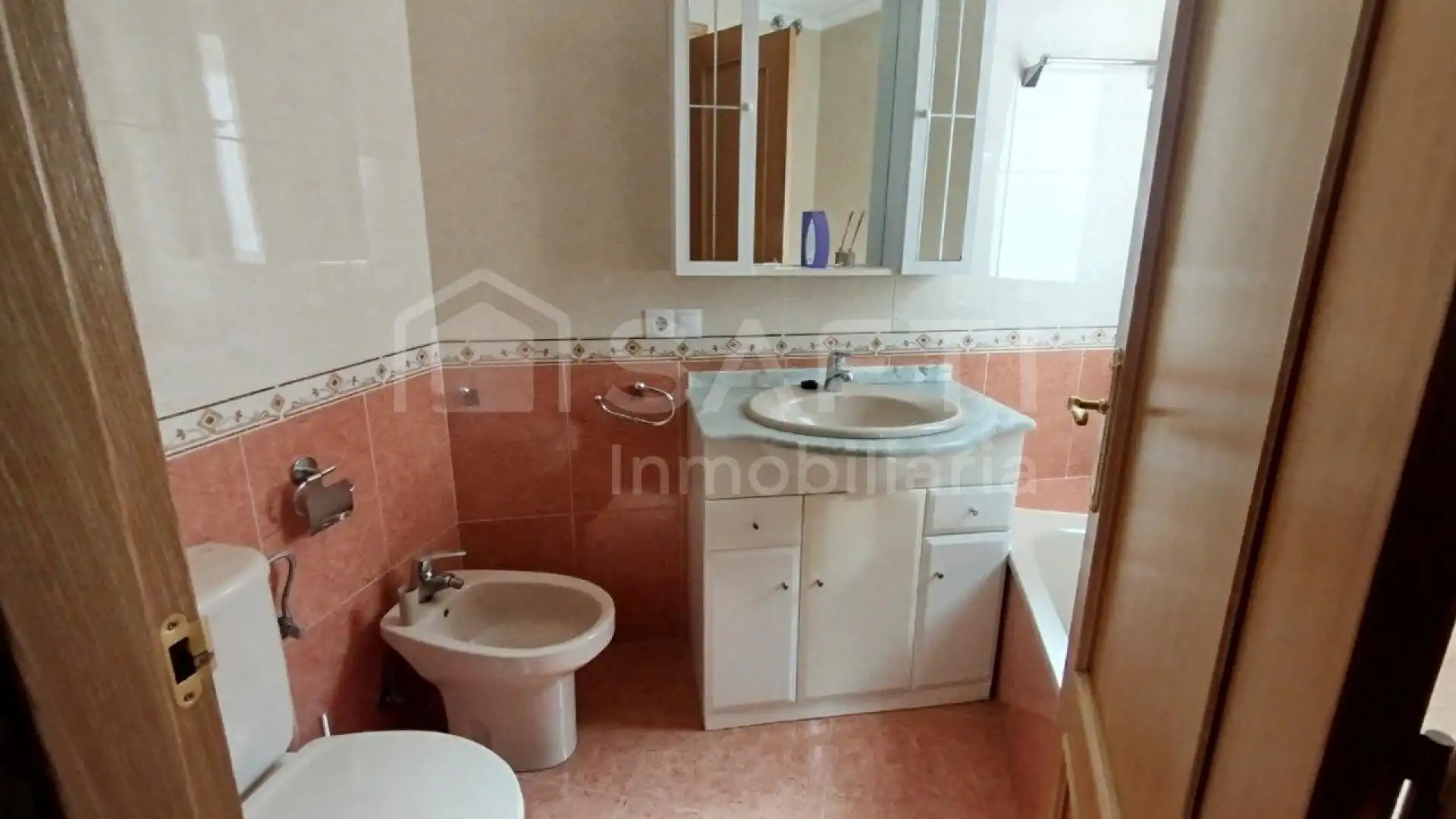 Bathroom of Flat for sale in Vitigudino  with Heating, Terrace and Balcony