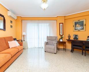 Sala d'estar de Pis en venda en  Valencia Capital amb Balcó