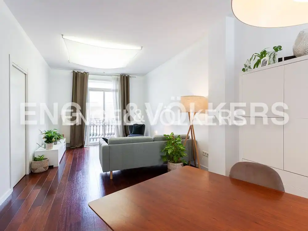 Living room of Flat for rent in Valencia  with Air Conditioner, Heating and Parquet flooring