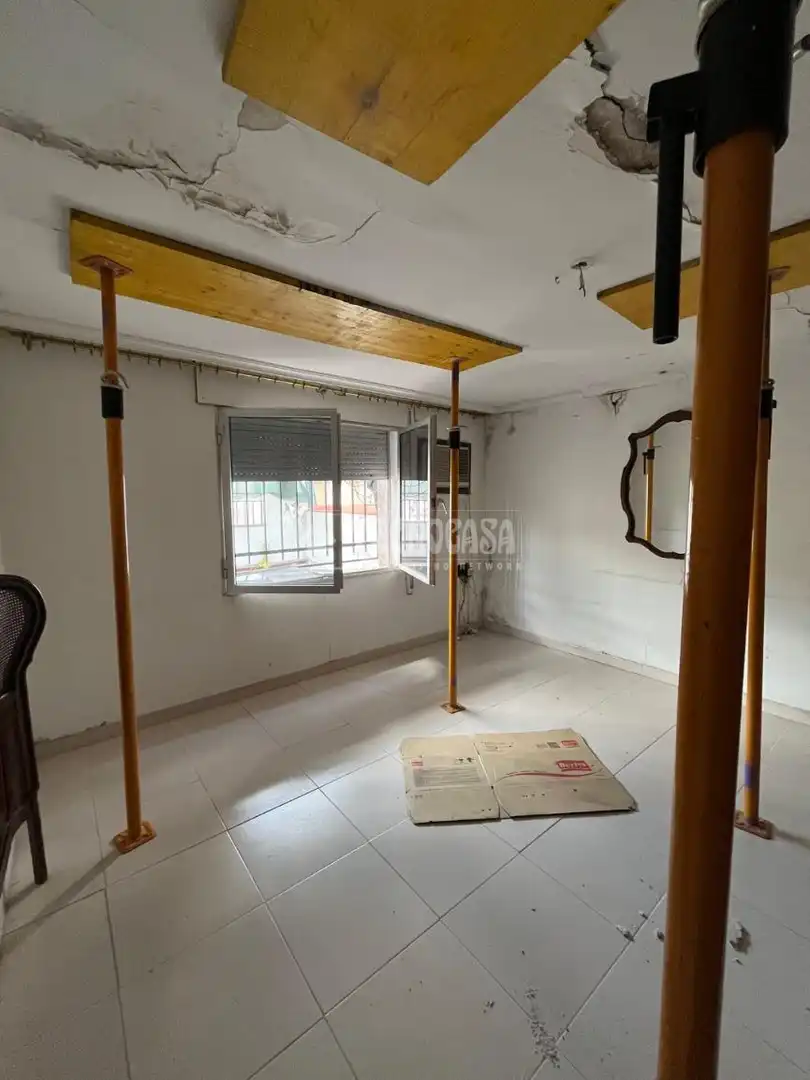 Bedroom of Houses for sale in Alcalá de Guadaira