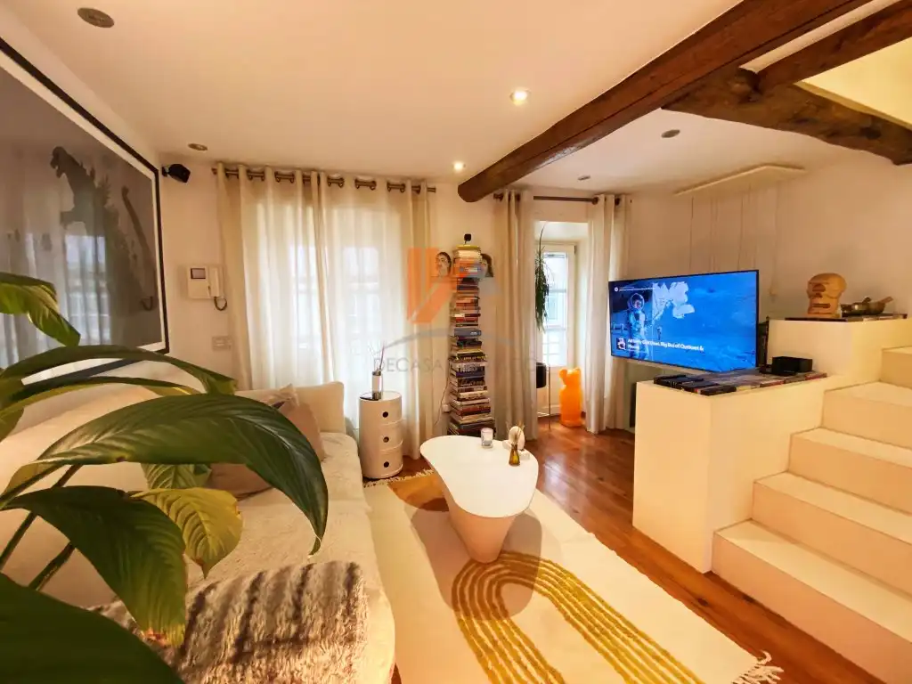 Living room of Houses for sale in Santiago de Compostela   with Washing machine