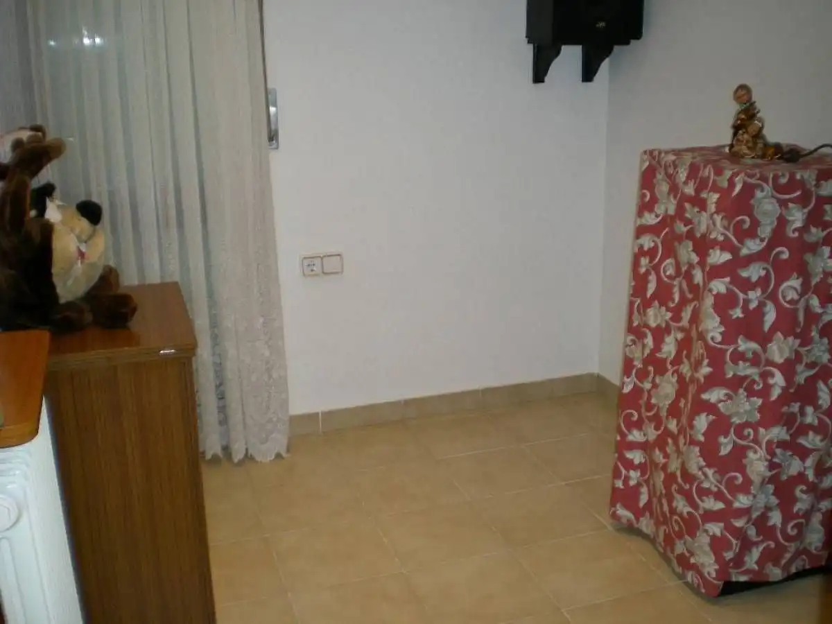 Dormitori de Casa o xalet en venda en Manresa amb Calefacció, Terrassa i Moblat