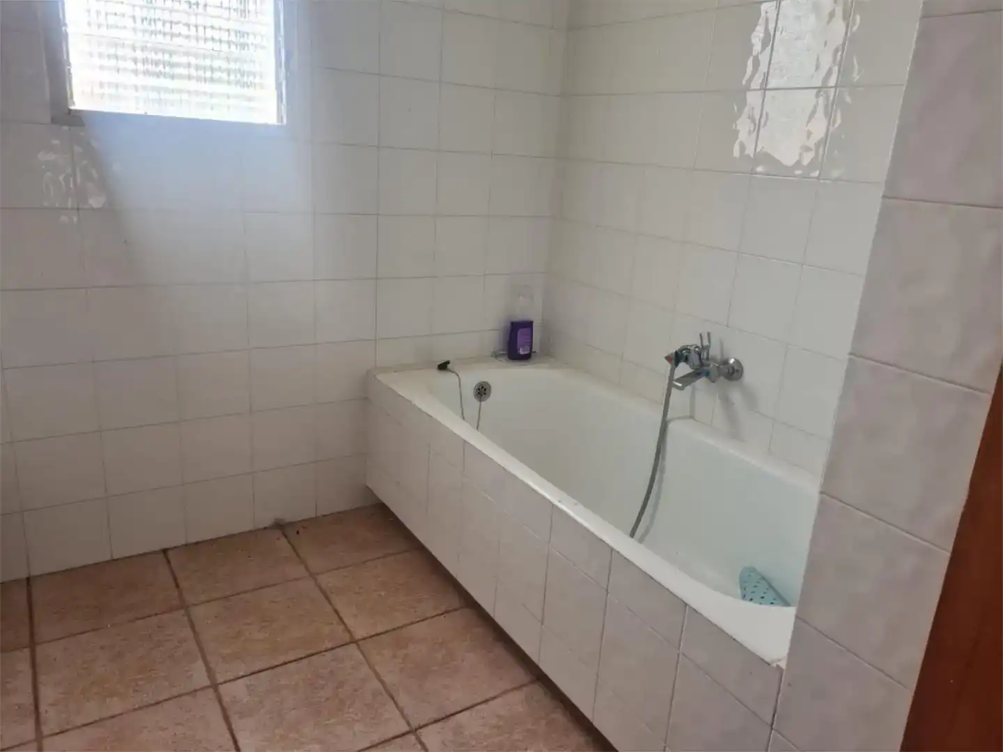 Baño de Casa o chalet en venta en Villagarcía del Llano con Jardín privado y Trastero