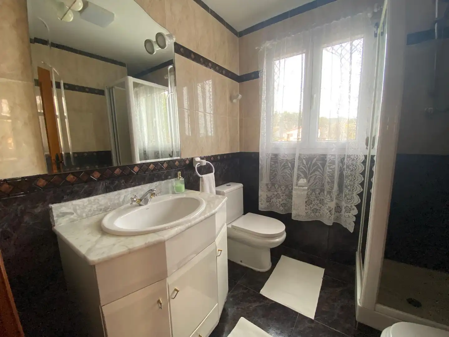 Casa con terraza en venta en Barrio Sámano, imagen 80