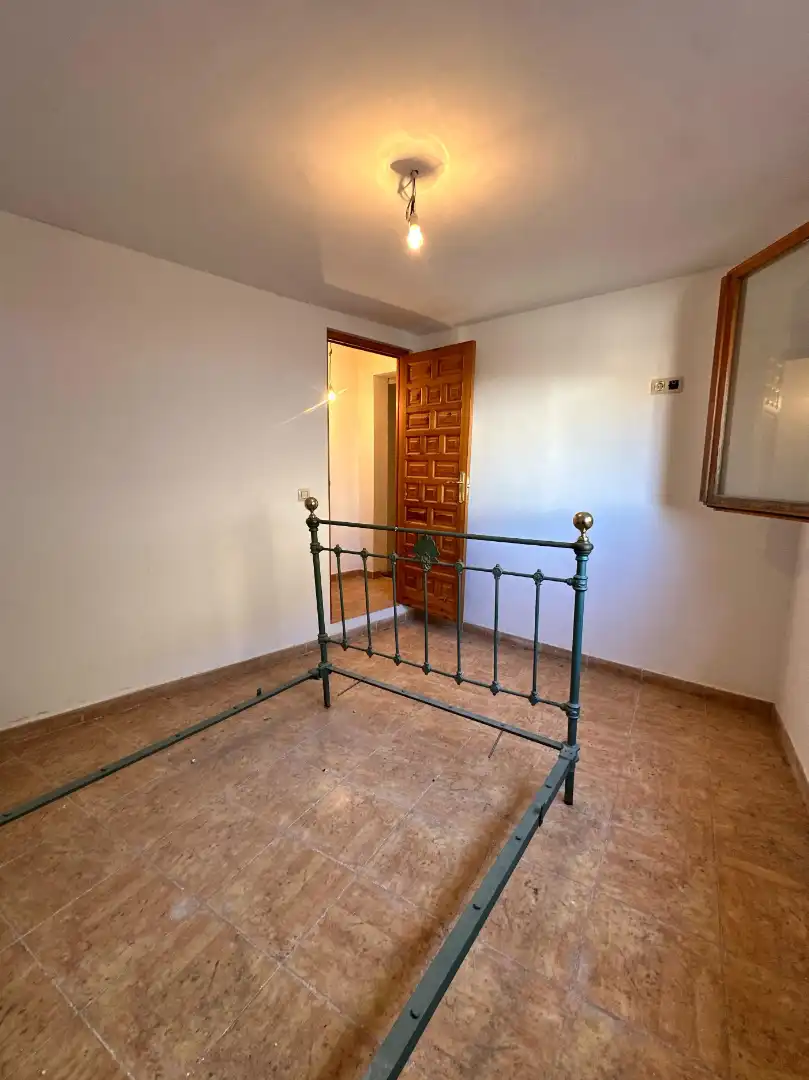 Bedroom of Flat for sale in Toledo  with Balcony