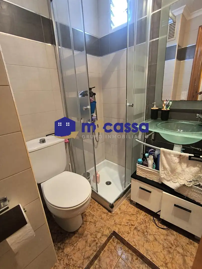 Badezimmer von Wohnung zum Verkauf in Lorca mit Balkon