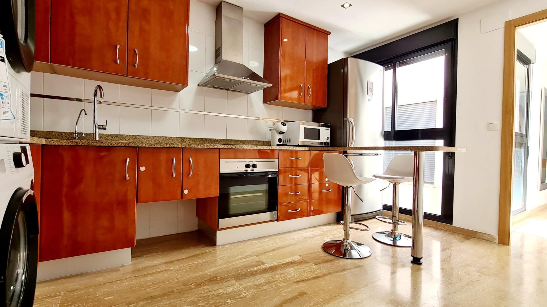 Piso en venta en Calle BRETON DE LOS HERREROS, 31, Centro