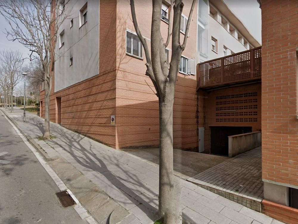 Garage for sale in Canaletes - Turonet