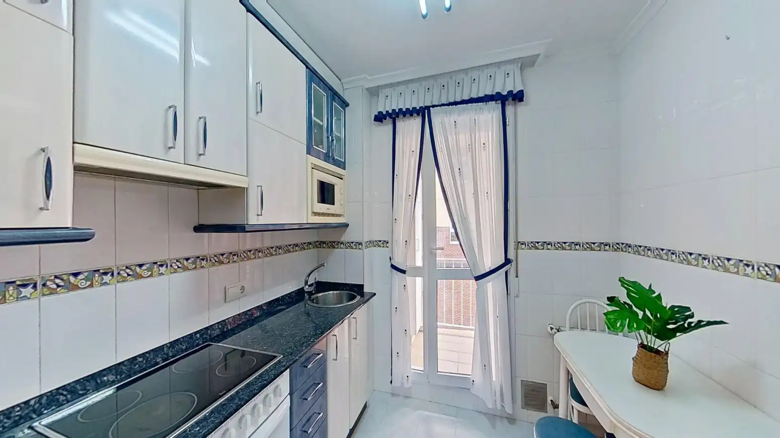 Kitchen of Flat for sale in Torrelavega   with Heating