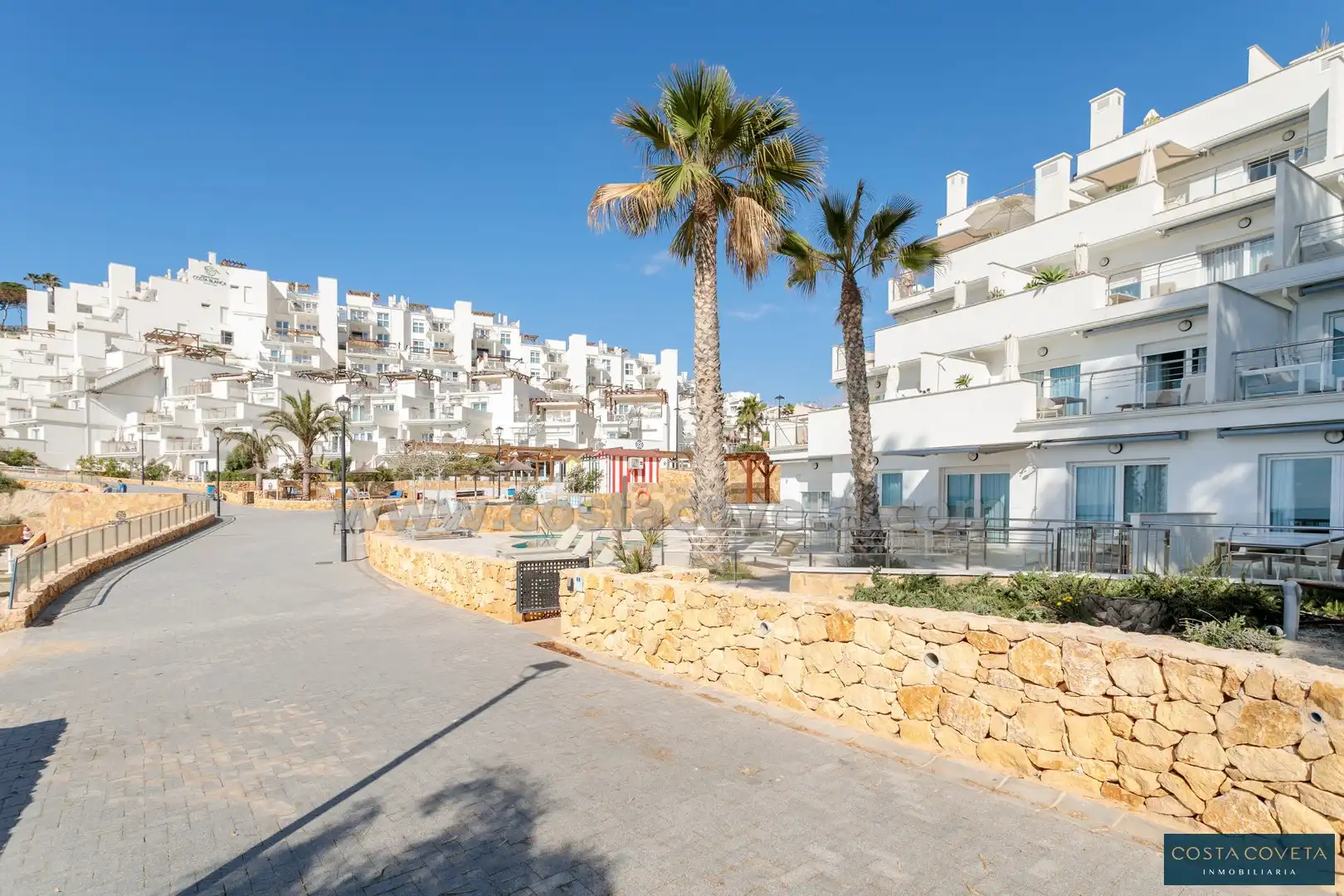 Außenansicht von Erdgeschoss zum Verkauf in El Campello mit Klimaanlage, Heizung und Terrasse