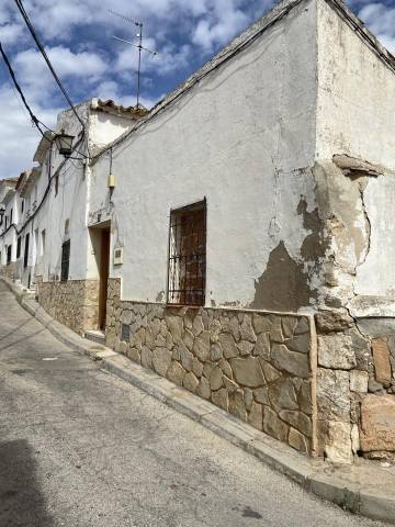 Casa-chalet en Venta en Alcalde Antonio Vellisco en Belmonte