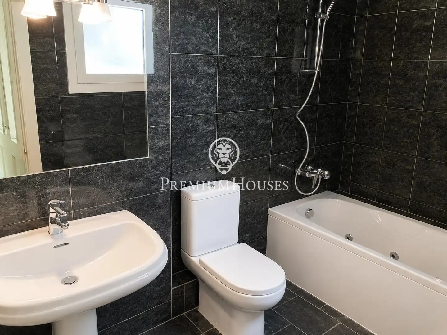Baño de Casa o chalet en venta en Sitges con Calefacción, Terraza y Balcón