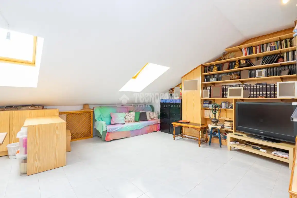 Casa adosada en venta en Colmenar Viejo con Aire acondicionado, Jardín privado y Terraza