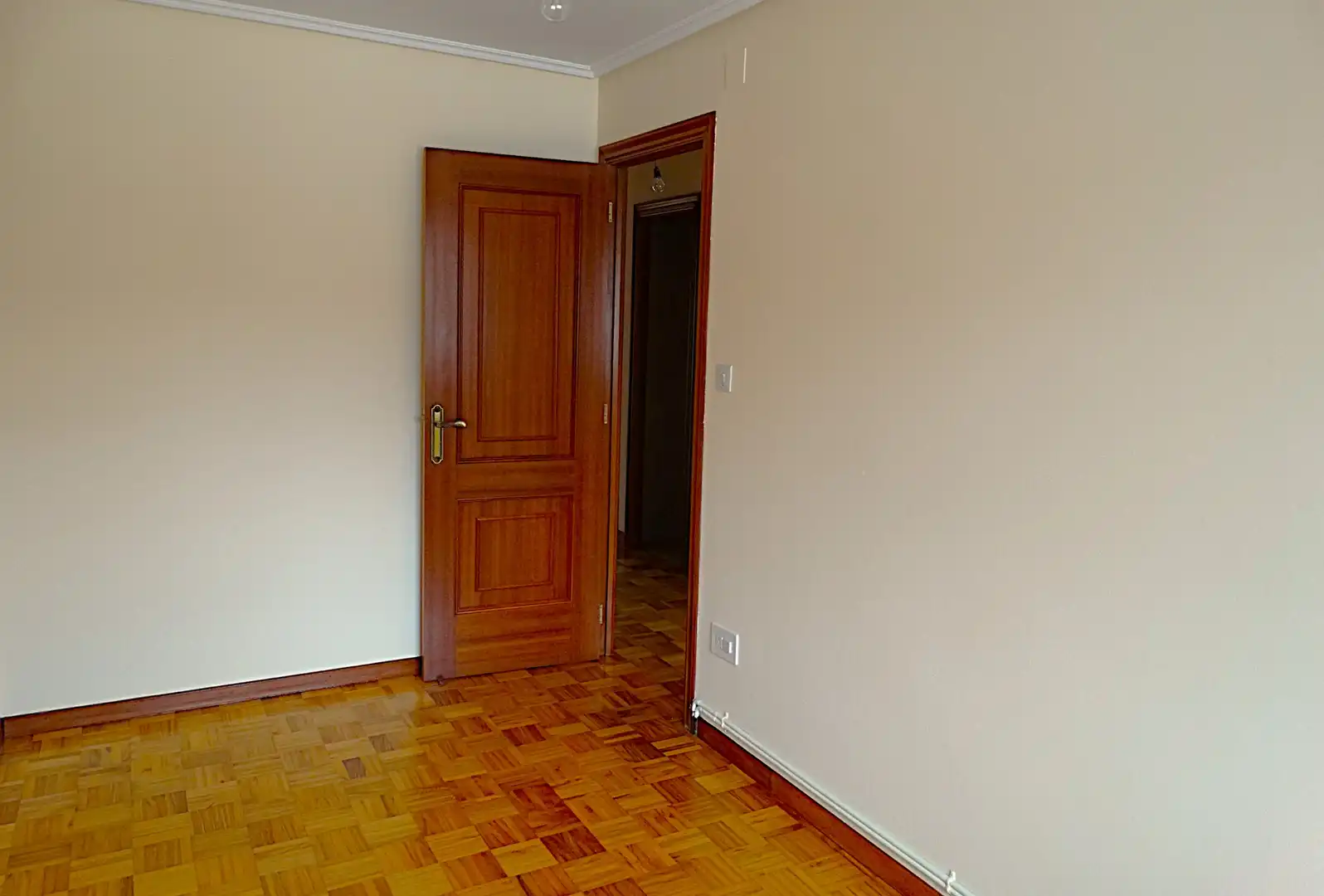 Dormitori de Pis en venda en Mugardos amb Calefacció, Parquet i Terrassa