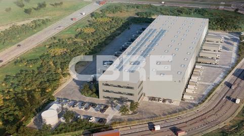 Foto 4 von Fabrikhallen zur Miete in Calle G, 25, Sudeste Industrial, Fuenlabrada