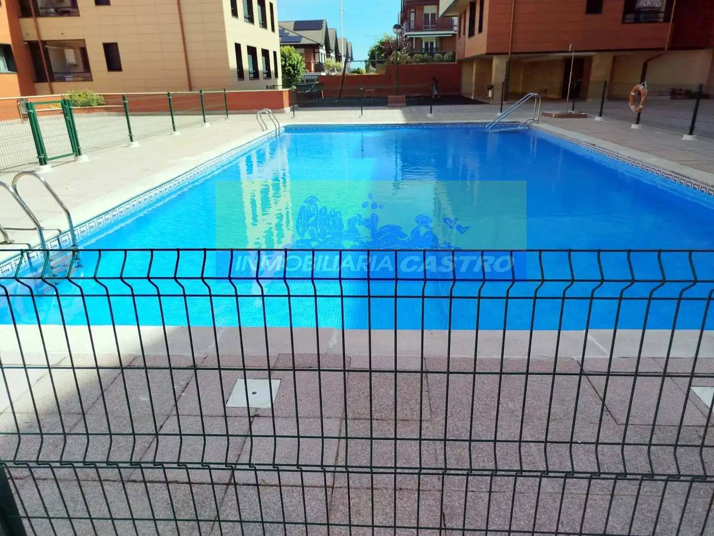 Schwimmbecken von Wohnung zur Miete in Castro-Urdiales mit Heizung, Möbliert und Balkon