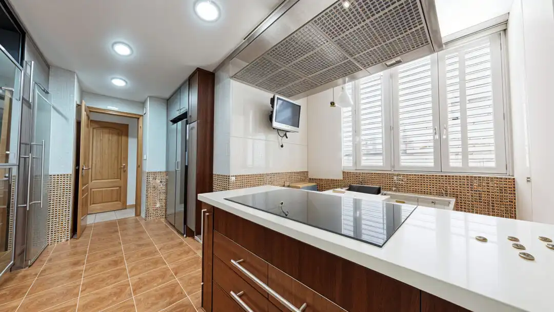 Küche von Wohnung zur Miete in Majadahonda mit Klimaanlage, Heizung und Privatgarten
