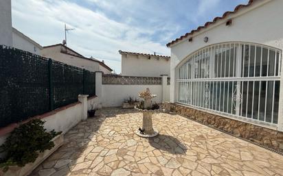 Exterior view of House or chalet for sale in Empuriabrava