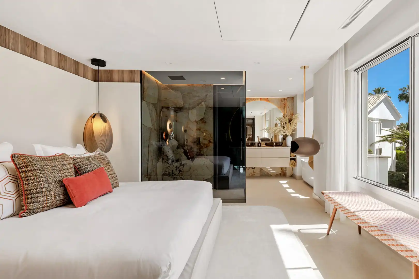 Bedroom of Apartments for sale in Marbella  with Air Conditioner, Heating and Alarm