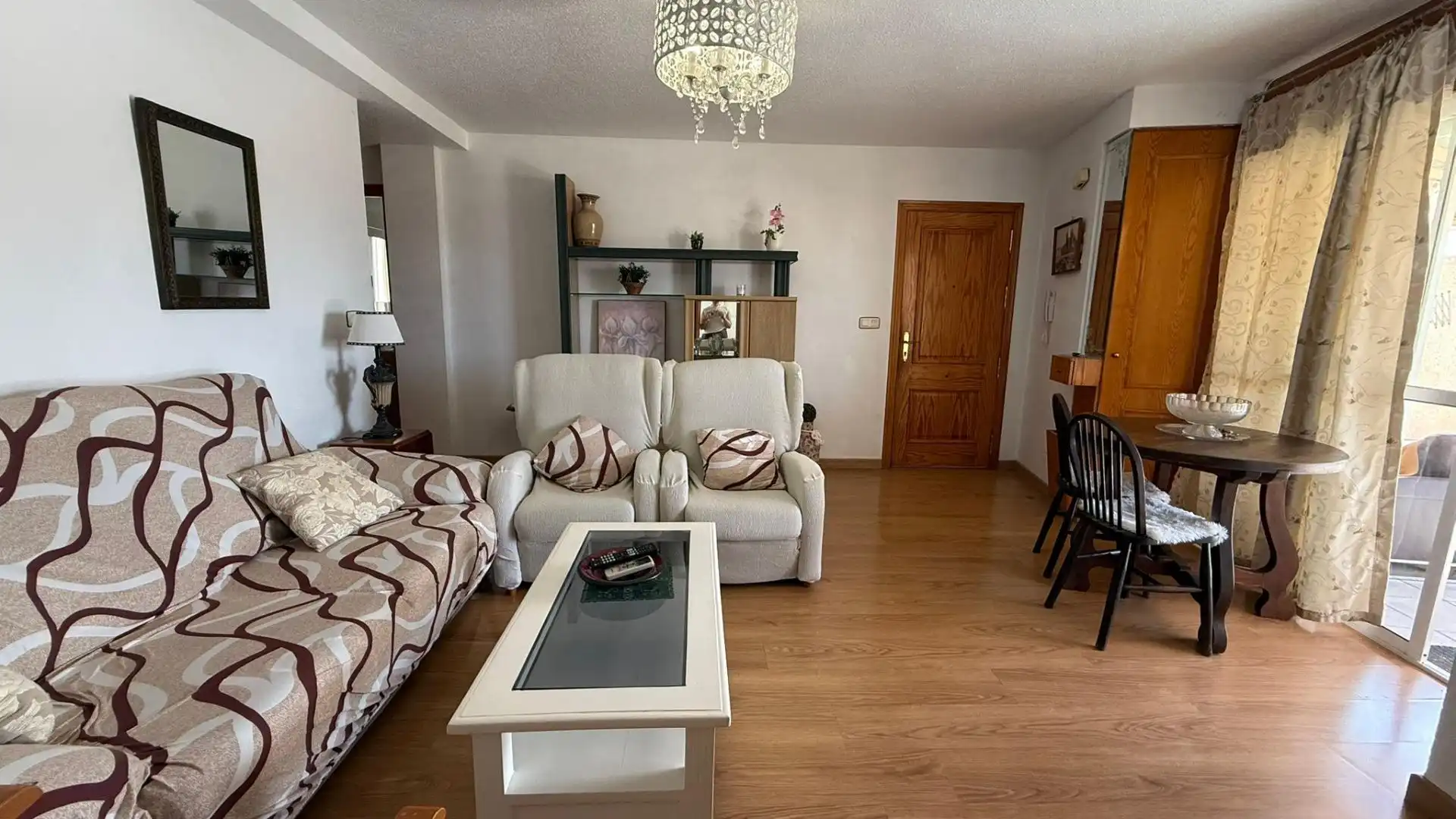 Sala de estar de Piso de alquiler en Águilas con Aire acondicionado, Terraza y Trastero