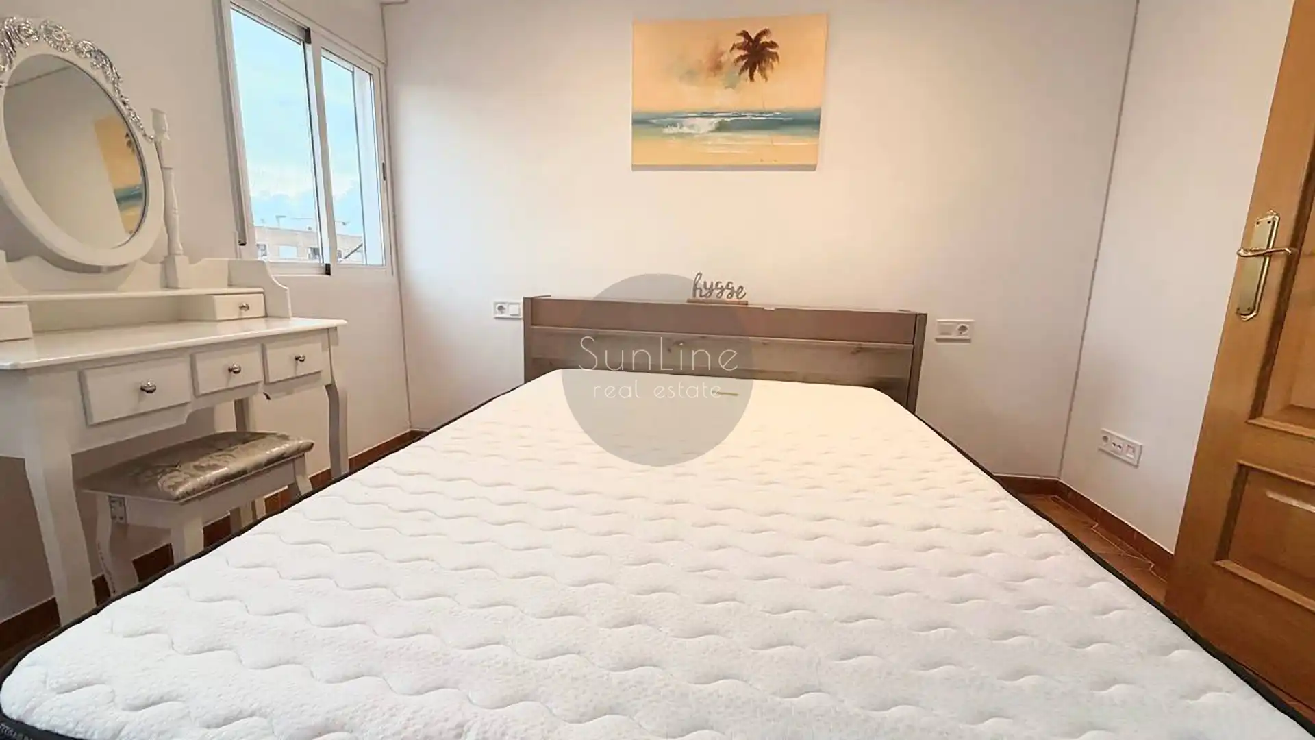 Bedroom of Flat for rent in Valencia  with Air Conditioner, Furnished and Balcony