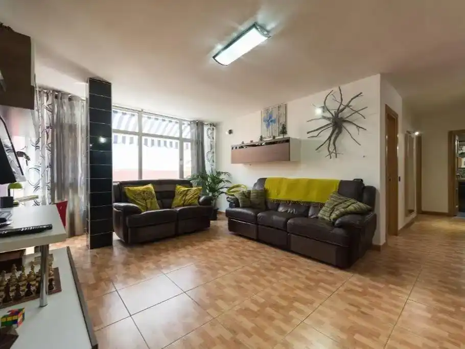 Sala de estar de Piso en venta en Agüimes con Aire acondicionado, Parquet y Trastero