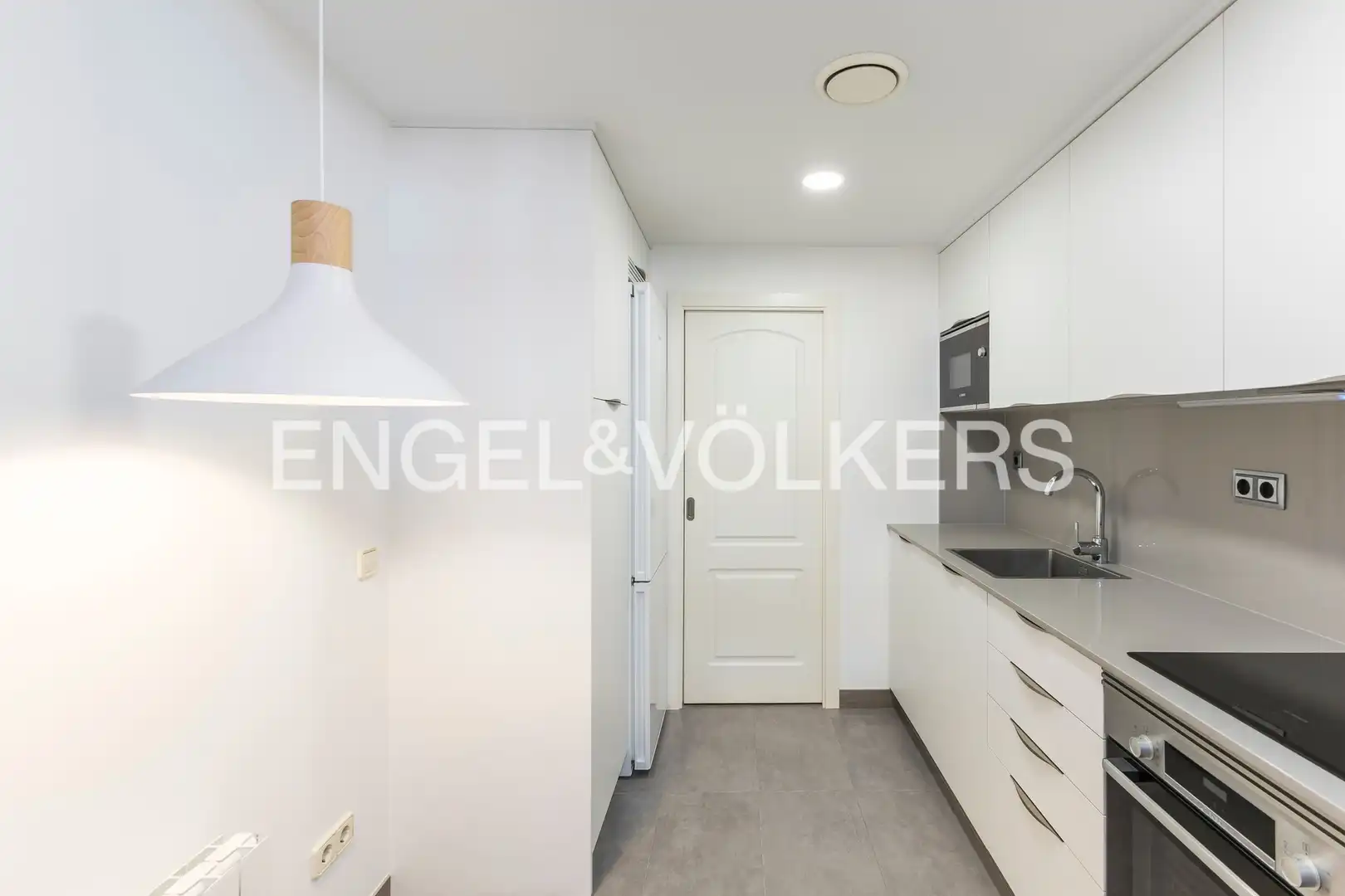 Küche von Wohnung zur Miete in Madrid mit Klimaanlage, Heizung und Schwimmbad
