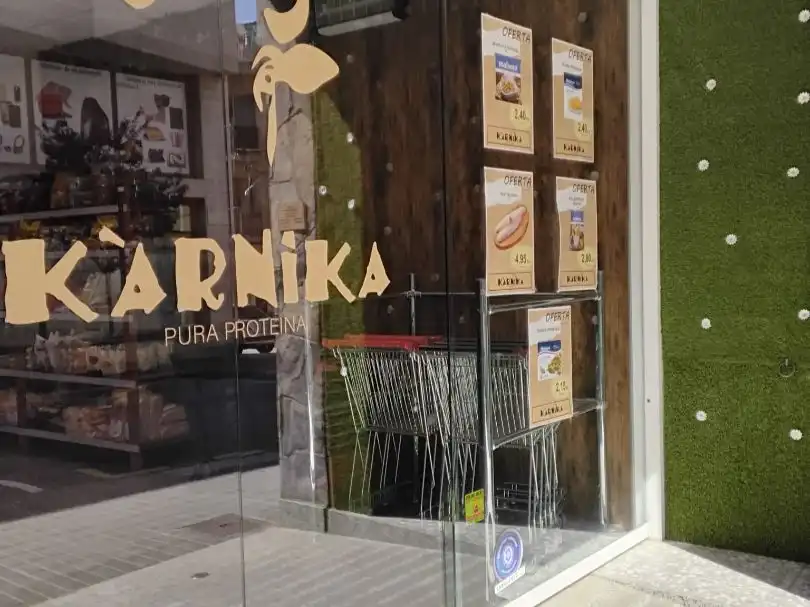 Local comercial en traspaso en Carrer de Catalunya 8, imagen 7