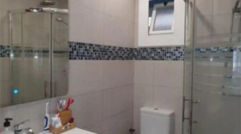 Foto 2 de Casa adosada en venda a Carrer de Covadonga, 6, Zona Nord, Rubí