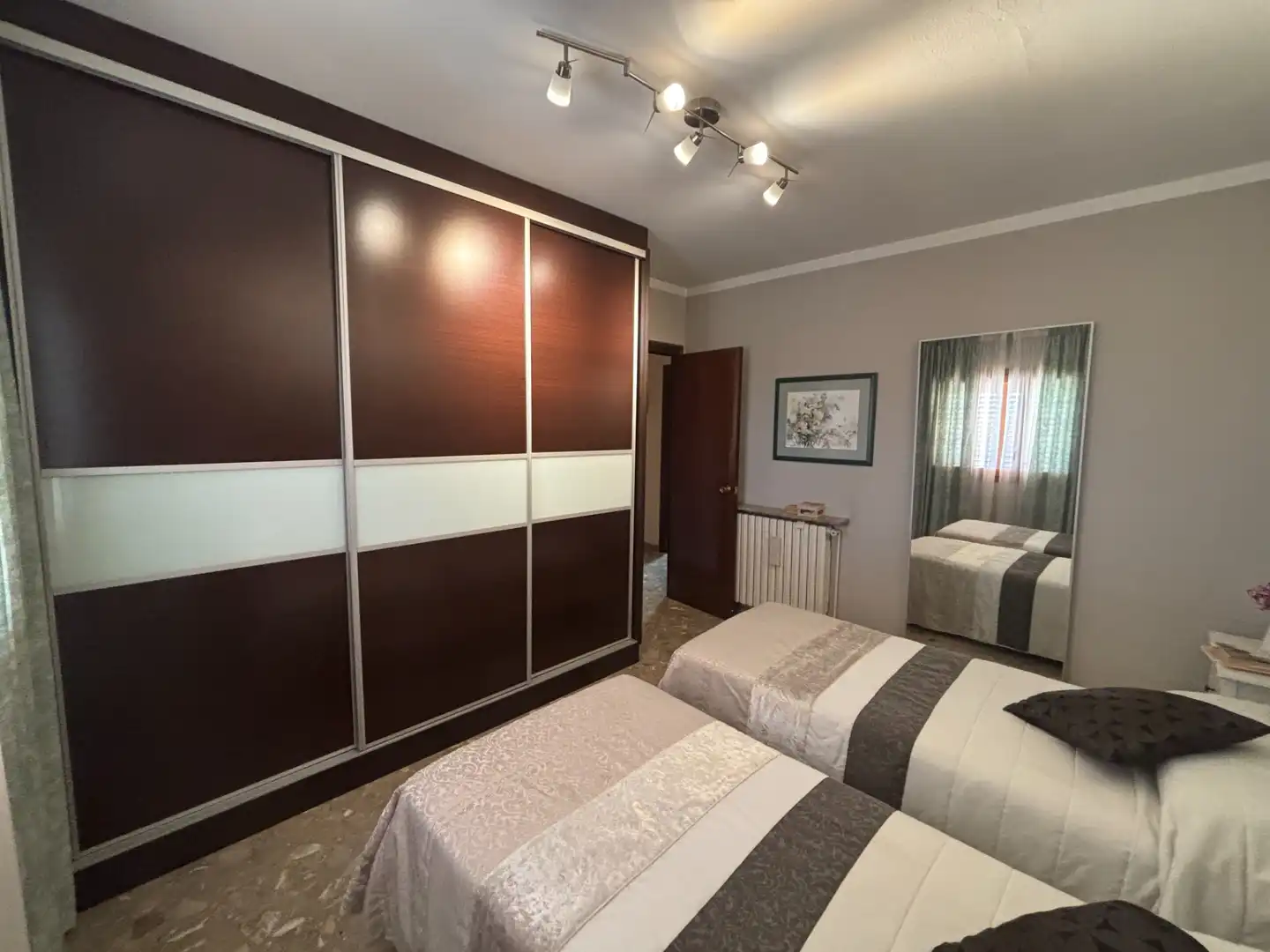 Schlafzimmer von Haus oder Chalet zum Verkauf in Miralcamp mit Heizung, Privatgarten und Möbliert