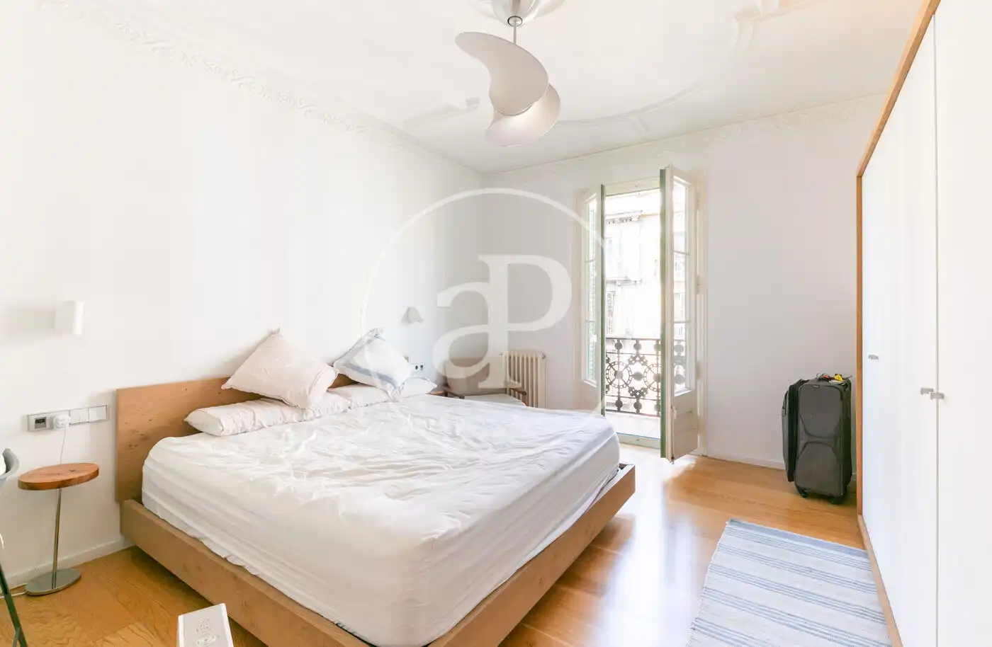 Habitación de Piso de alquiler en Barcelona con Aire acondicionado, Calefacción y Amueblado