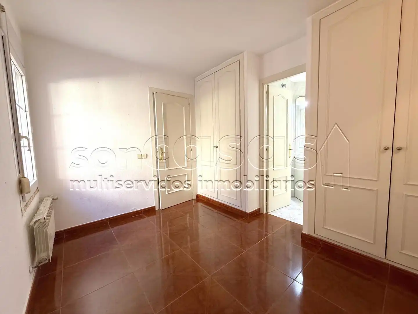 Casa adosada en venta en El Viso
