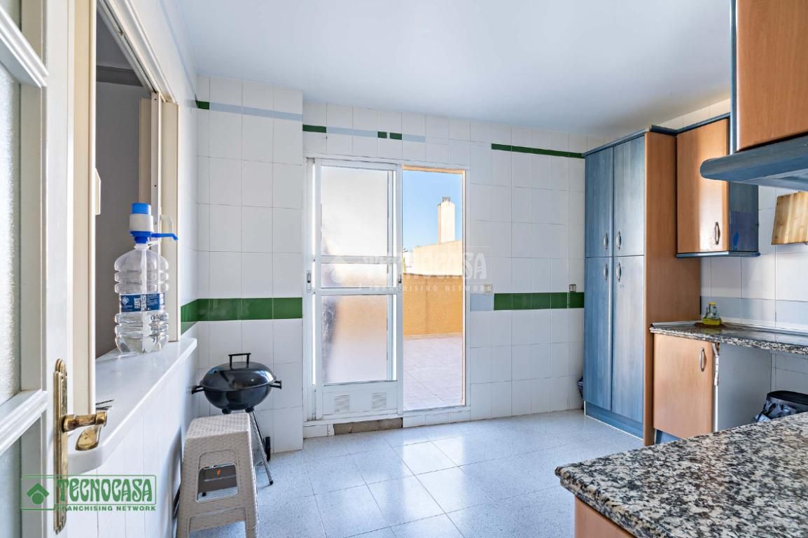 Cuina de Àtic en venda en El Ejido amb Aire condicionat, Calefacció i Terrassa