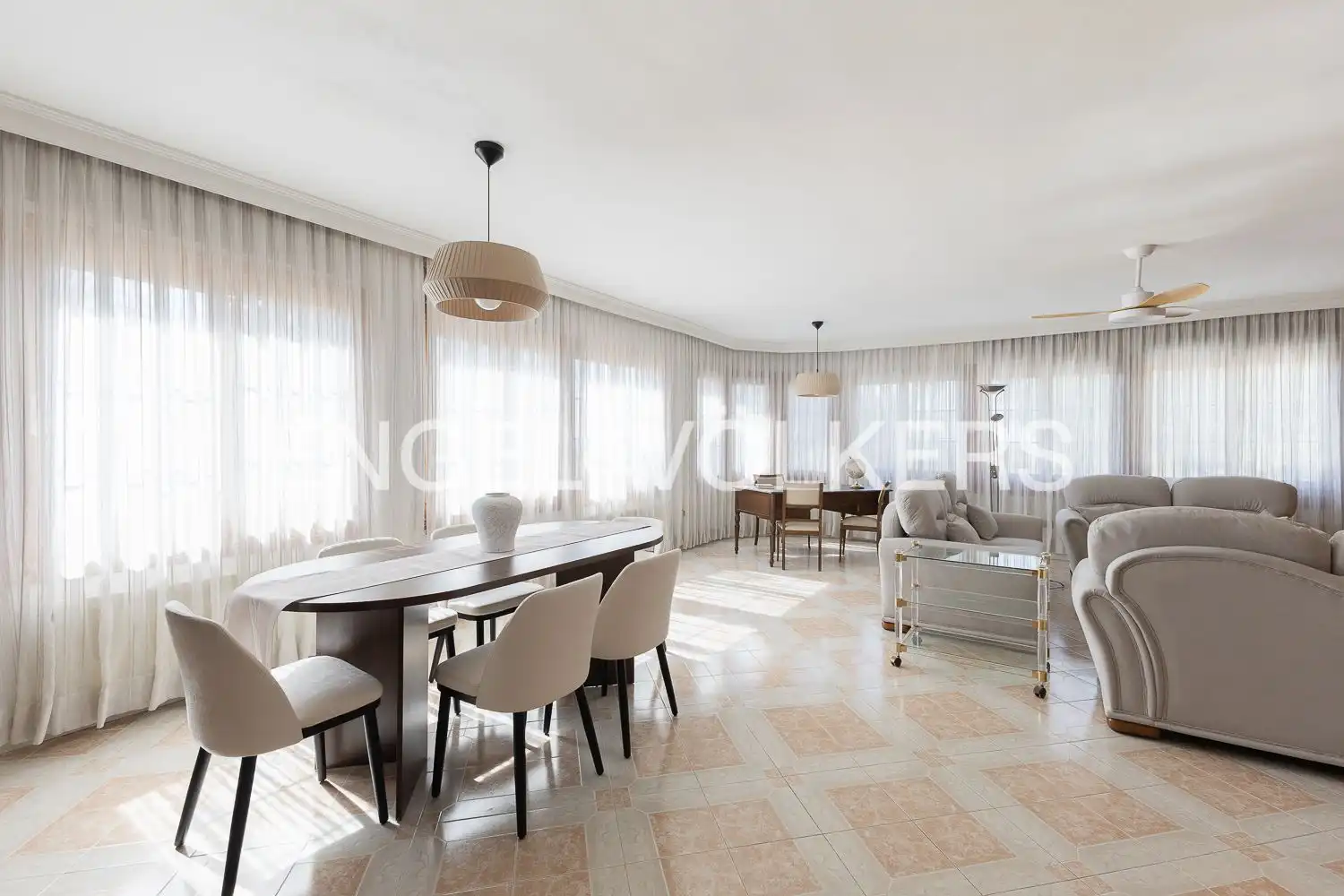 Sala de estar de Casa o chalet de alquiler en La Pobla de Farnals con Aire acondicionado, Calefacción y Jardín privado