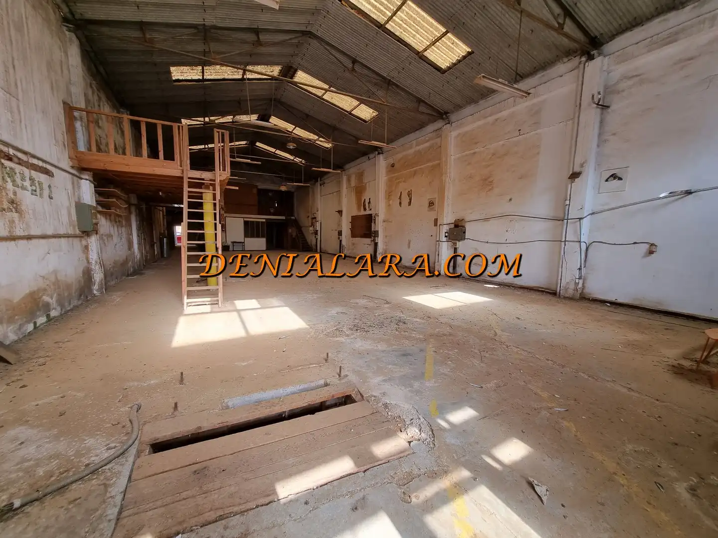 Industrial buildings for sale in Dénia