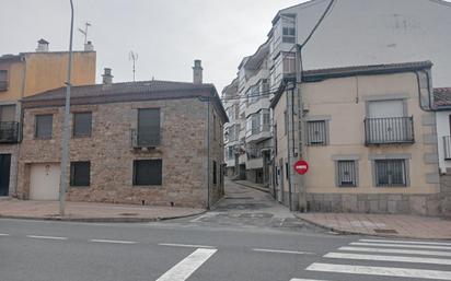 Vista exterior de Pis en venda en Piedrahíta amb Terrassa, Traster i Balcó